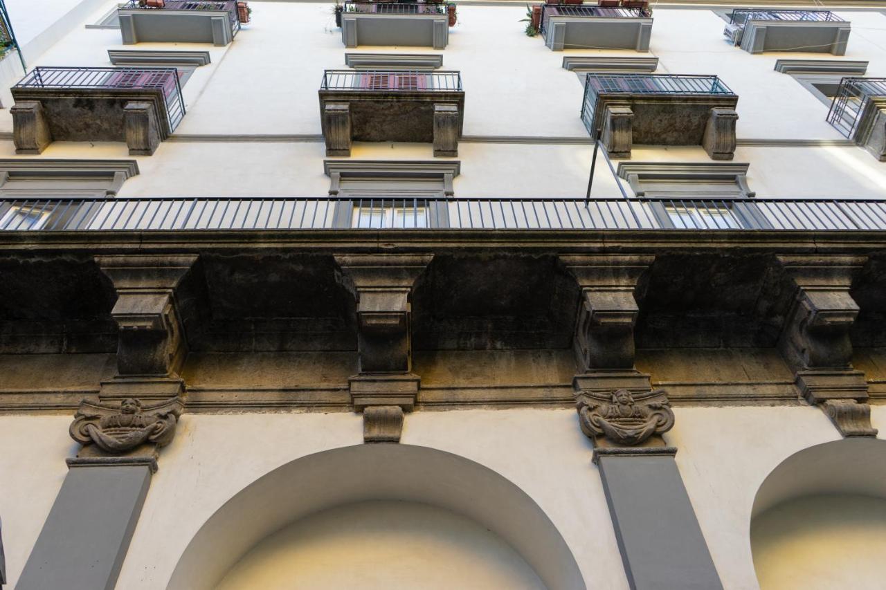 Hotel Palazzo Il Convento Nápoles Exterior foto